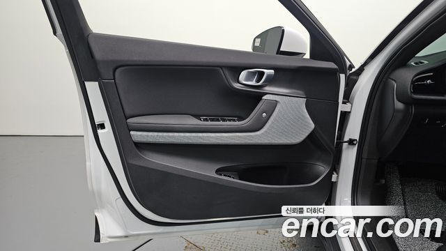 Polestar Polestar 2 2022 — photo 14