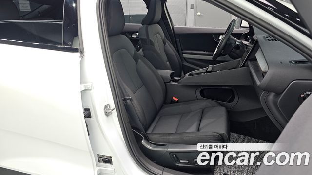 Polestar Polestar 2 2022 — photo 16