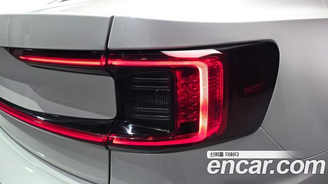 Polestar Polestar 2 2022 — photo 9