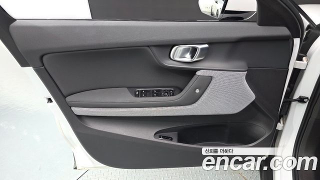 Polestar Polestar 2 2022 — photo 14