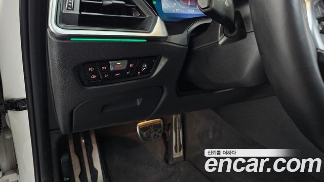 BMW 3-Series 2021 — photo 27