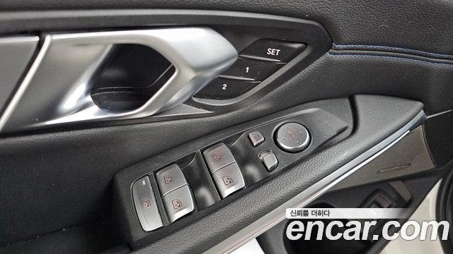 BMW 3-Series 2021 — photo 29