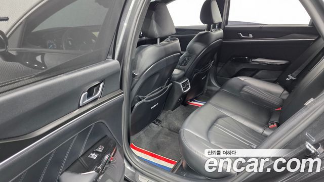 Kia K5 2023 — photo 18