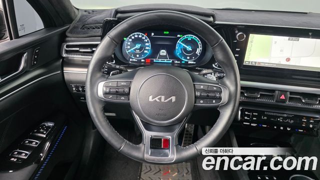 Kia K5 2023 — photo 19