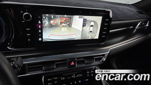 Kia K5 2023 — photo 23