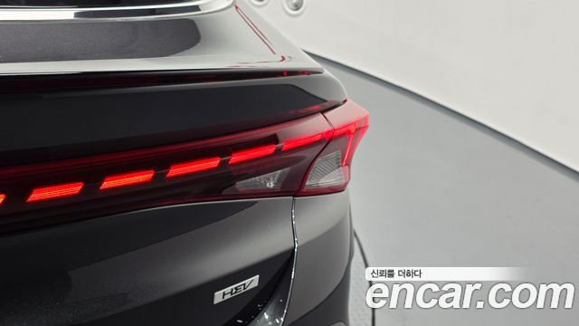 Kia K5 2023 — photo 9