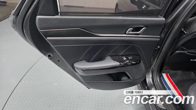 Kia K5 2023 — photo 15