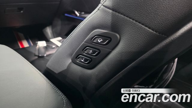 Kia K5 2023 — photo 29