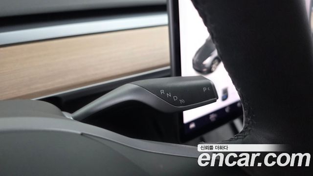 Tesla Model Y 2021 — photo 12