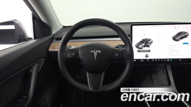 Tesla Model Y 2021 — photo 18