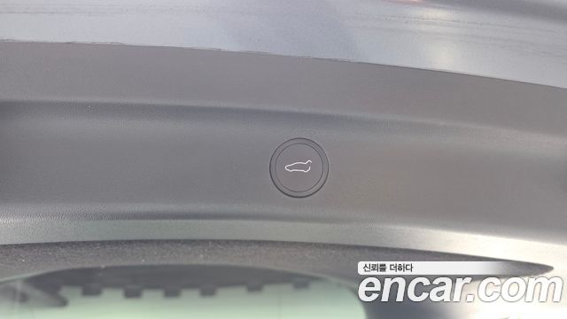Tesla Model Y 2021 — photo 27