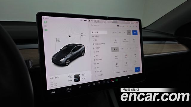 Tesla Model Y 2021 — photo 30
