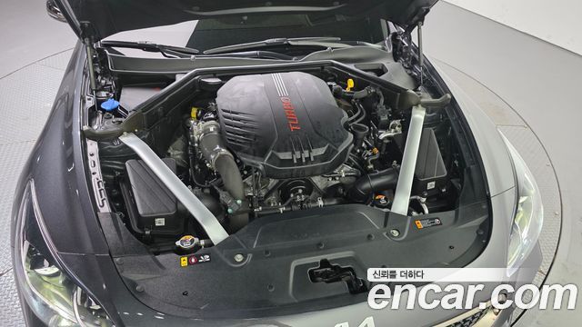 Kia Stinger 2023 — photo 6