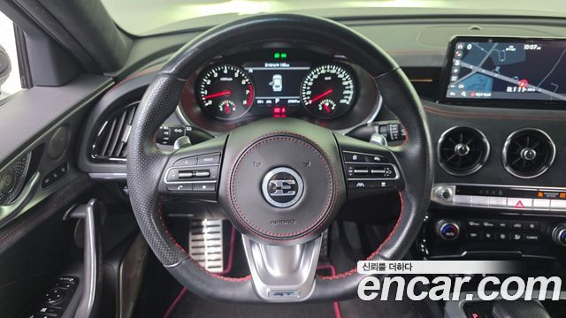Kia Stinger 2023 — photo 19