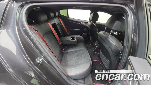 Kia Stinger 2023 — photo 24