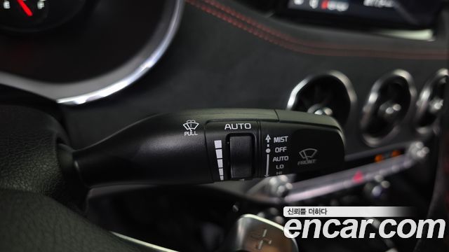 Kia Stinger 2023 — photo 33