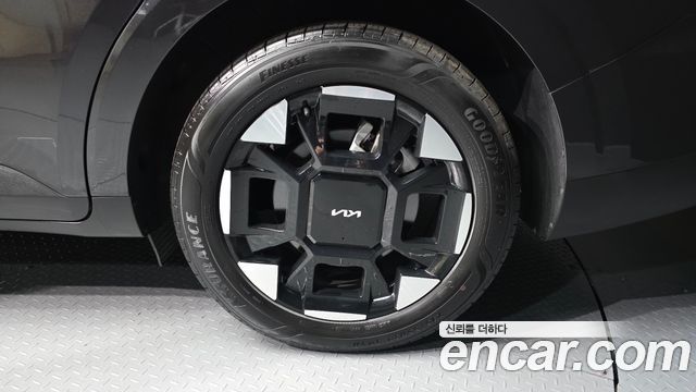Kia Canival 2024 — photo 5