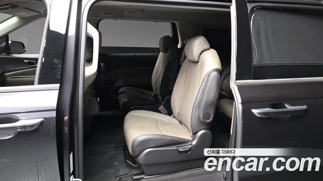 Kia Canival 2024 — photo 16