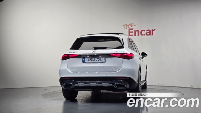 Mercedes-Benz GLC-Class 2023 — photo 4