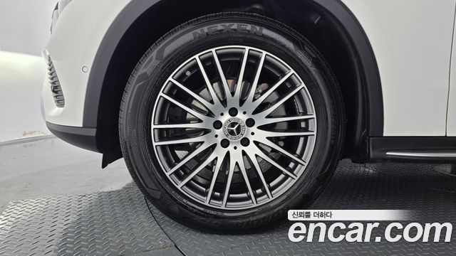 Mercedes-Benz GLC-Class 2023 — photo 5