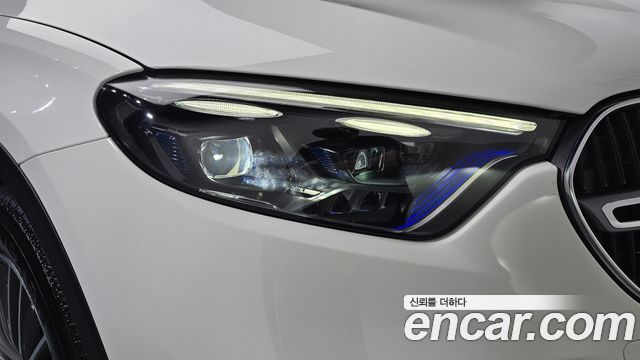 Mercedes-Benz GLC-Class 2023 — photo 8