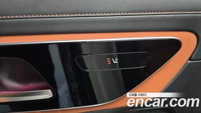 Mercedes-Benz GLC-Class 2023 — photo 28