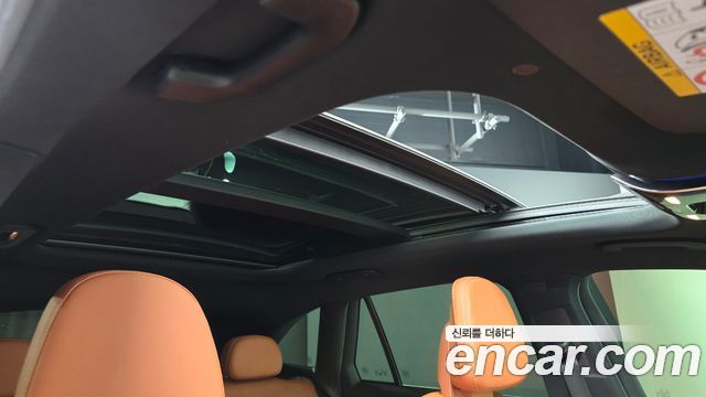 Mercedes-Benz GLC-Class 2023 — photo 33