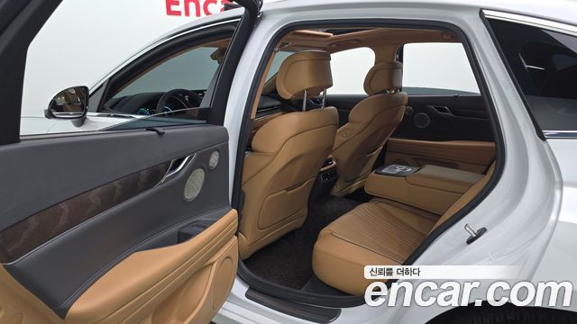 Genesis G80 2022 — photo 18