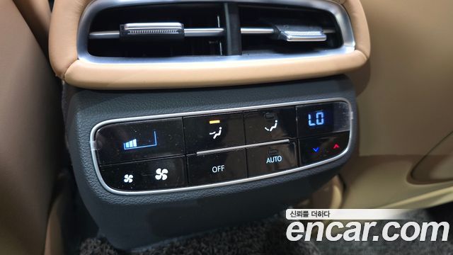 Genesis G80 2022 — photo 31