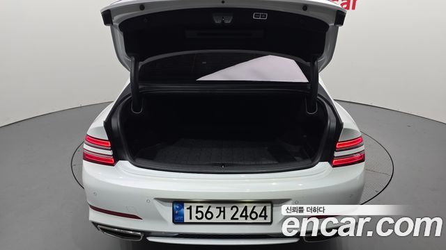 Genesis G80 2022 — photo 36