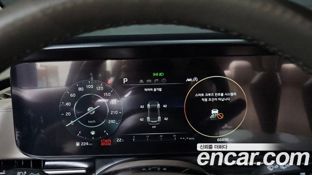 Kia Canival 2022 — photo 11