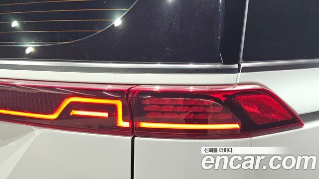Kia Canival 2022 — photo 9