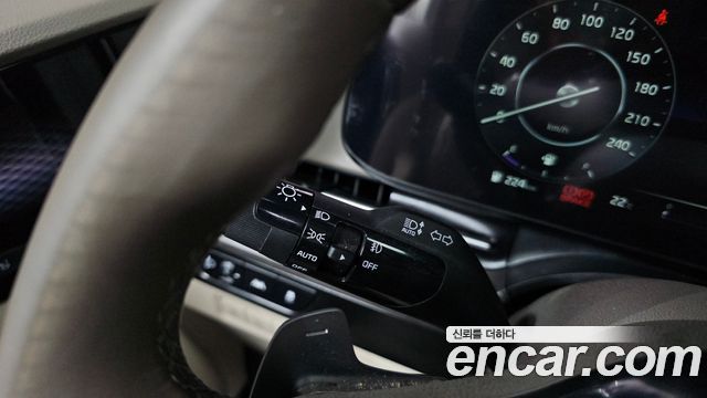 Kia Canival 2022 — photo 30