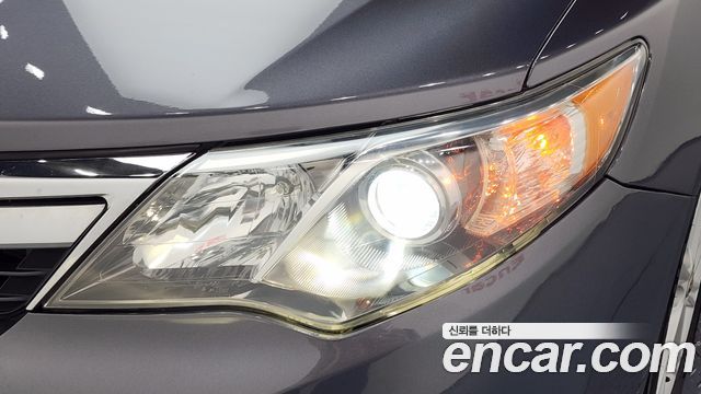Toyota Camry 2013 — photo 8
