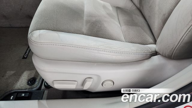 Toyota Camry 2013 — photo 29