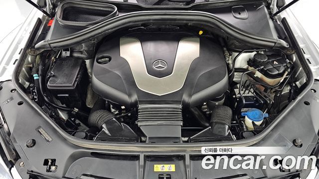 Mercedes-Benz GLE-Class 2017 — photo 6