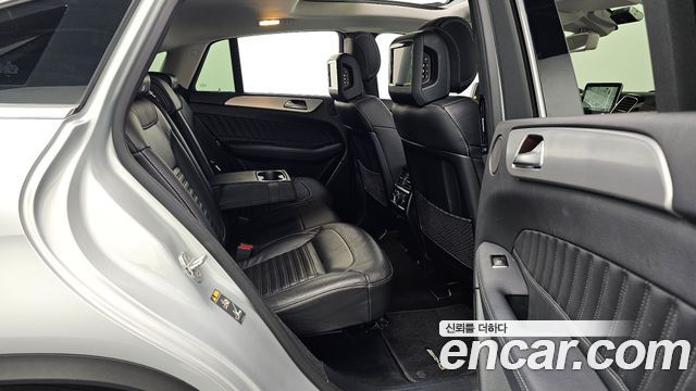 Mercedes-Benz GLE-Class 2017 — photo 12