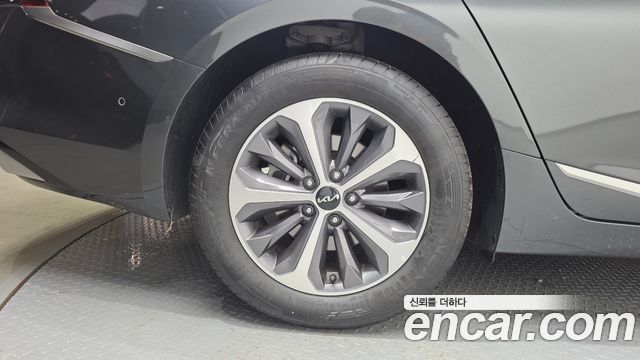 Kia K8 2024 — photo 5