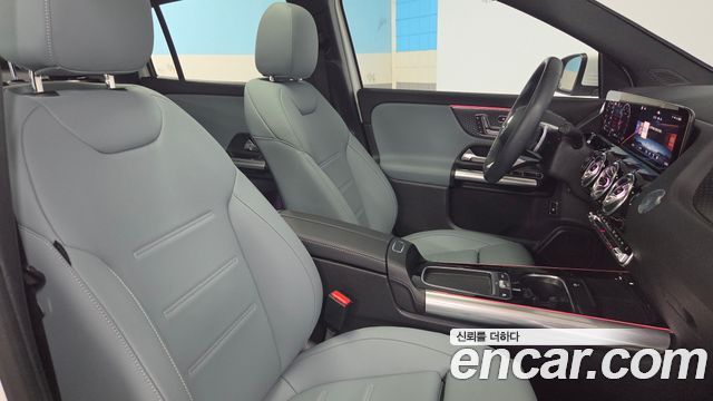 Mercedes-Benz GLA-Class 2025 — photo 20