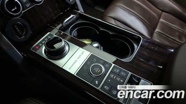 Land Rover Range Rover 2017 — photo 9