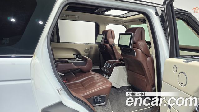 Land Rover Range Rover 2017 — photo 11
