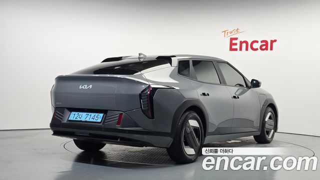 Kia EV4 2026 — photo 2