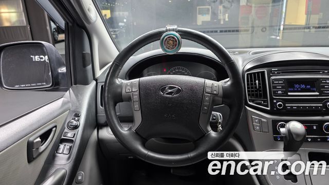 Hyundai Starex 2019 — photo 13