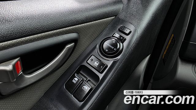Hyundai Starex 2019 — photo 19