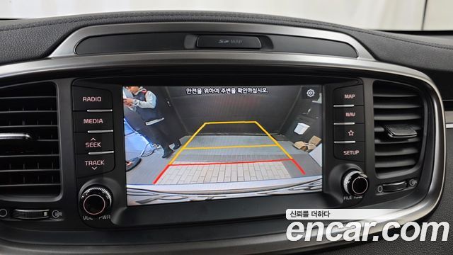 Kia Sorento 2019 — photo 15