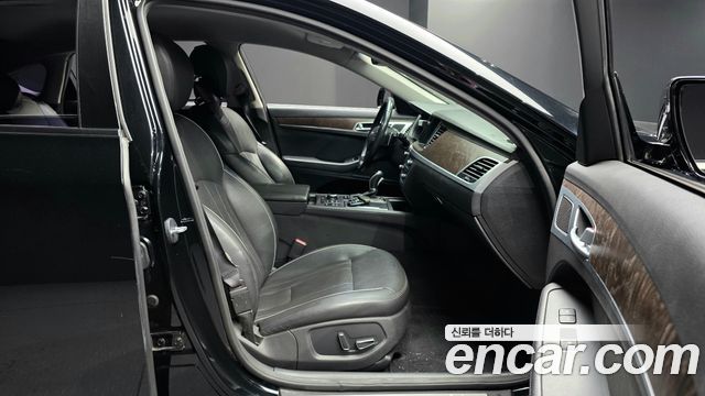 Hyundai Genesis 2014 — photo 11