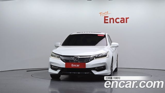Honda Accord 2017 — photo 3