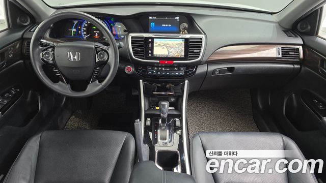 Honda Accord 2017 — photo 10