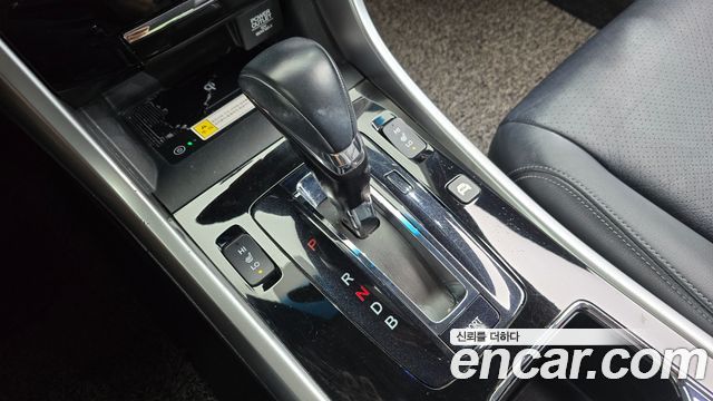 Honda Accord 2017 — photo 12