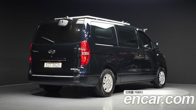 Hyundai Starex 2021 — photo 2